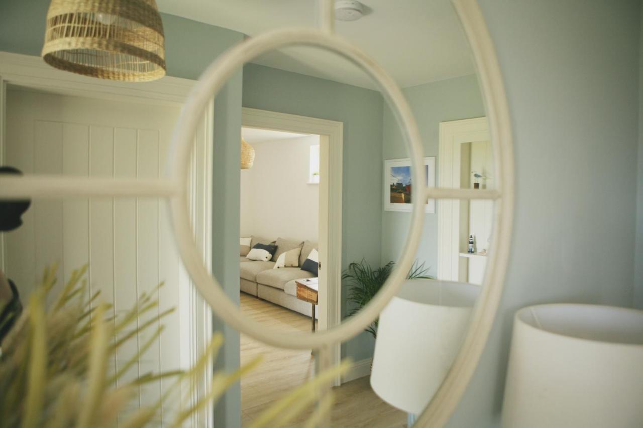 Ocean Breeze Villa Cork Exterior photo