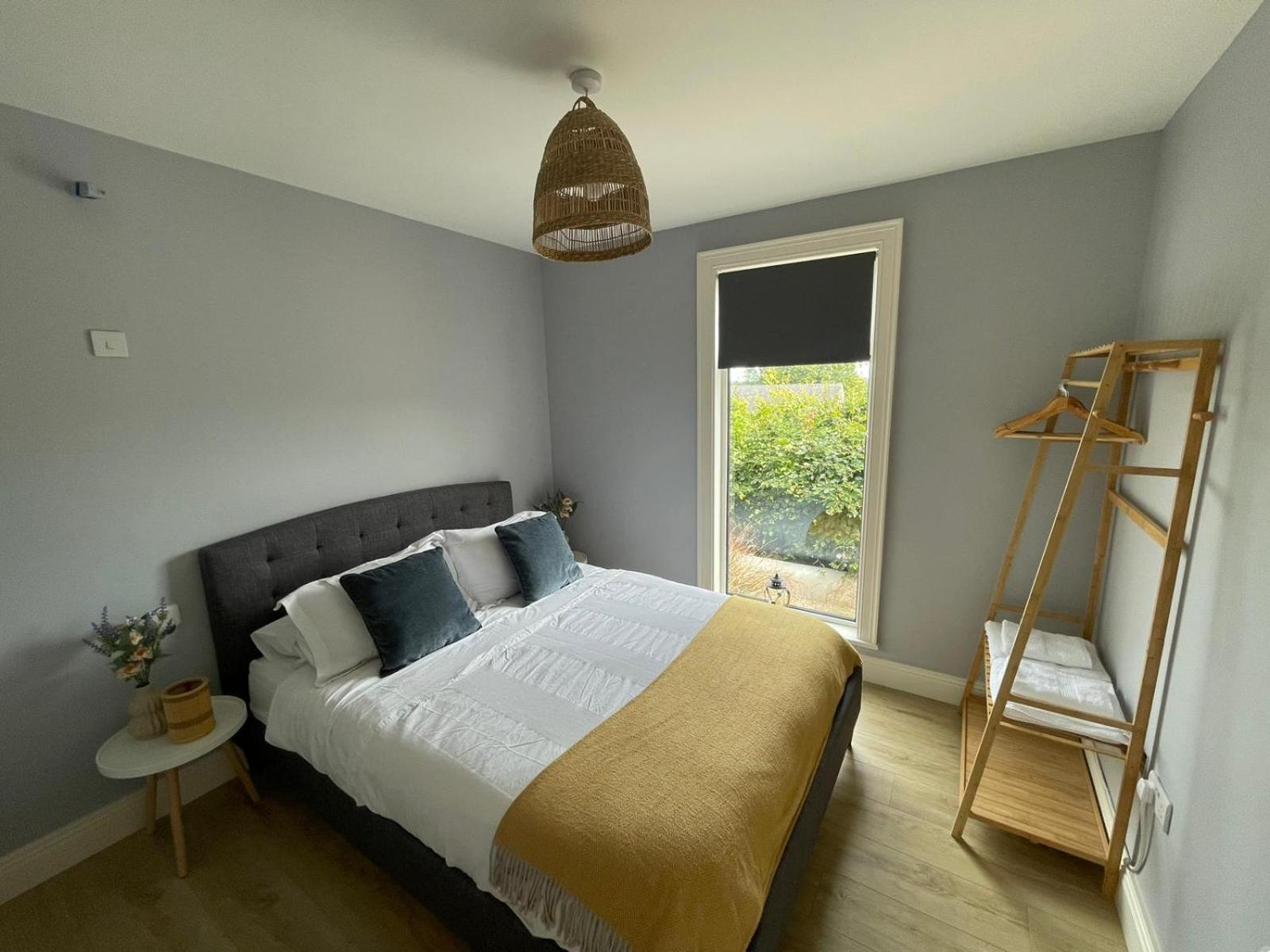 Ocean Breeze Villa Cork Exterior photo