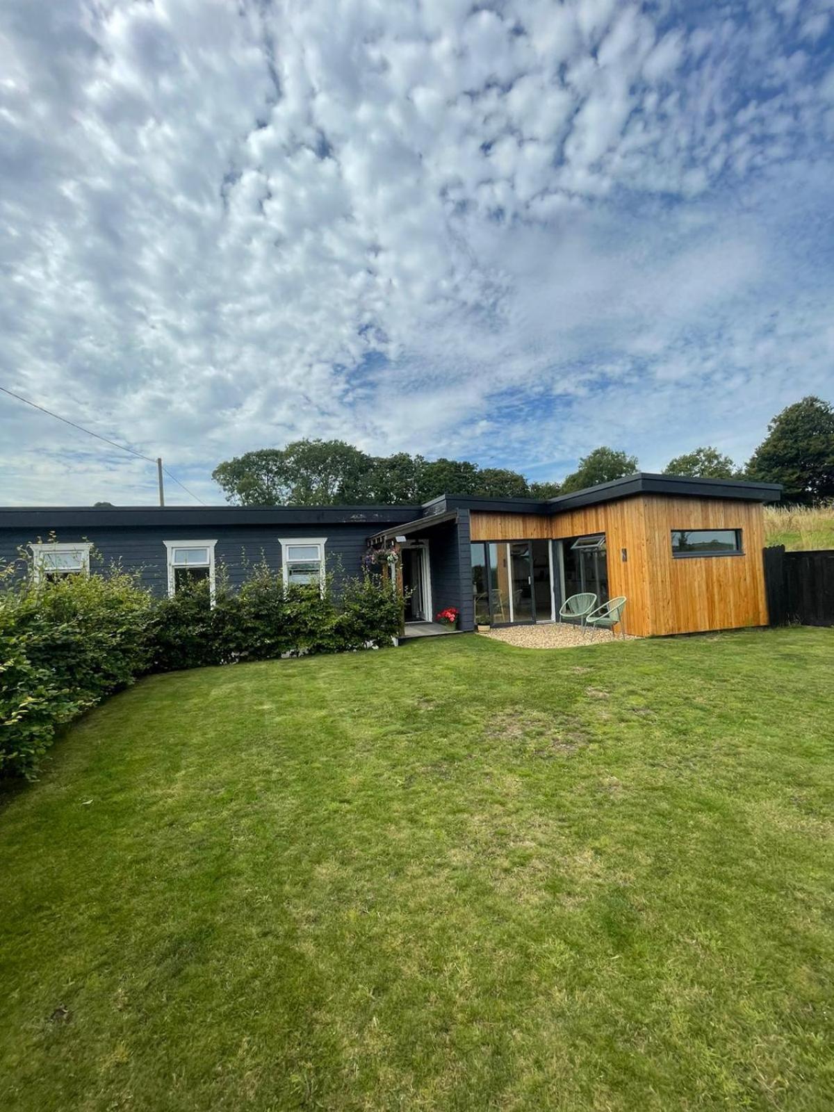 Ocean Breeze Villa Cork Exterior photo